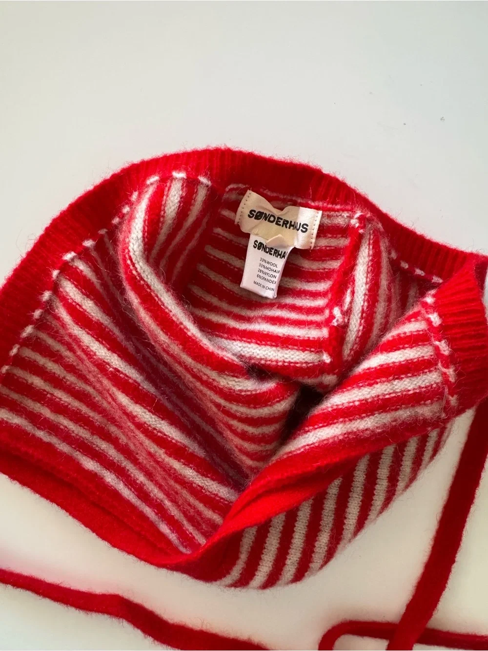 Sønderhaus Red Striped Bonnet